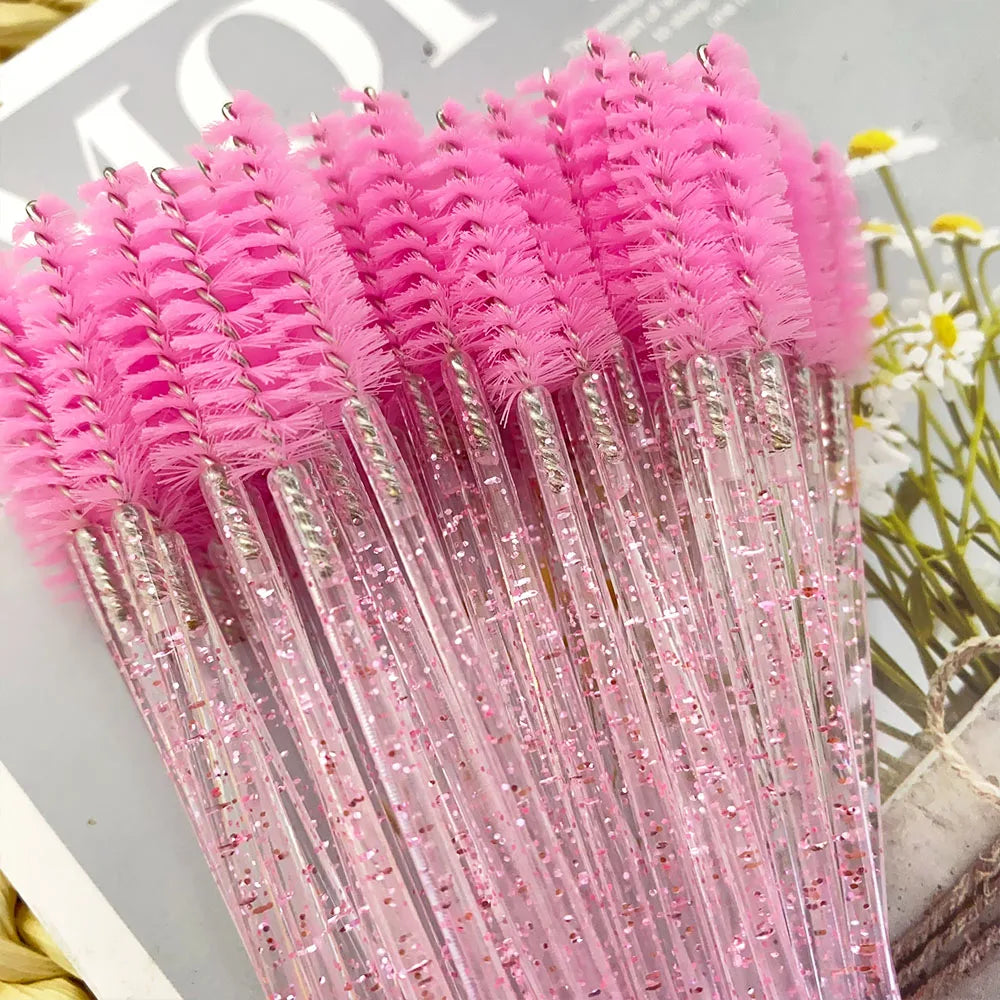 50 Pinceaux de Maquillage Jetables Brosses à Sourcils en Cristal avec Manche Diamant Applicateurs de Mascara Outils d'Extension de Cils