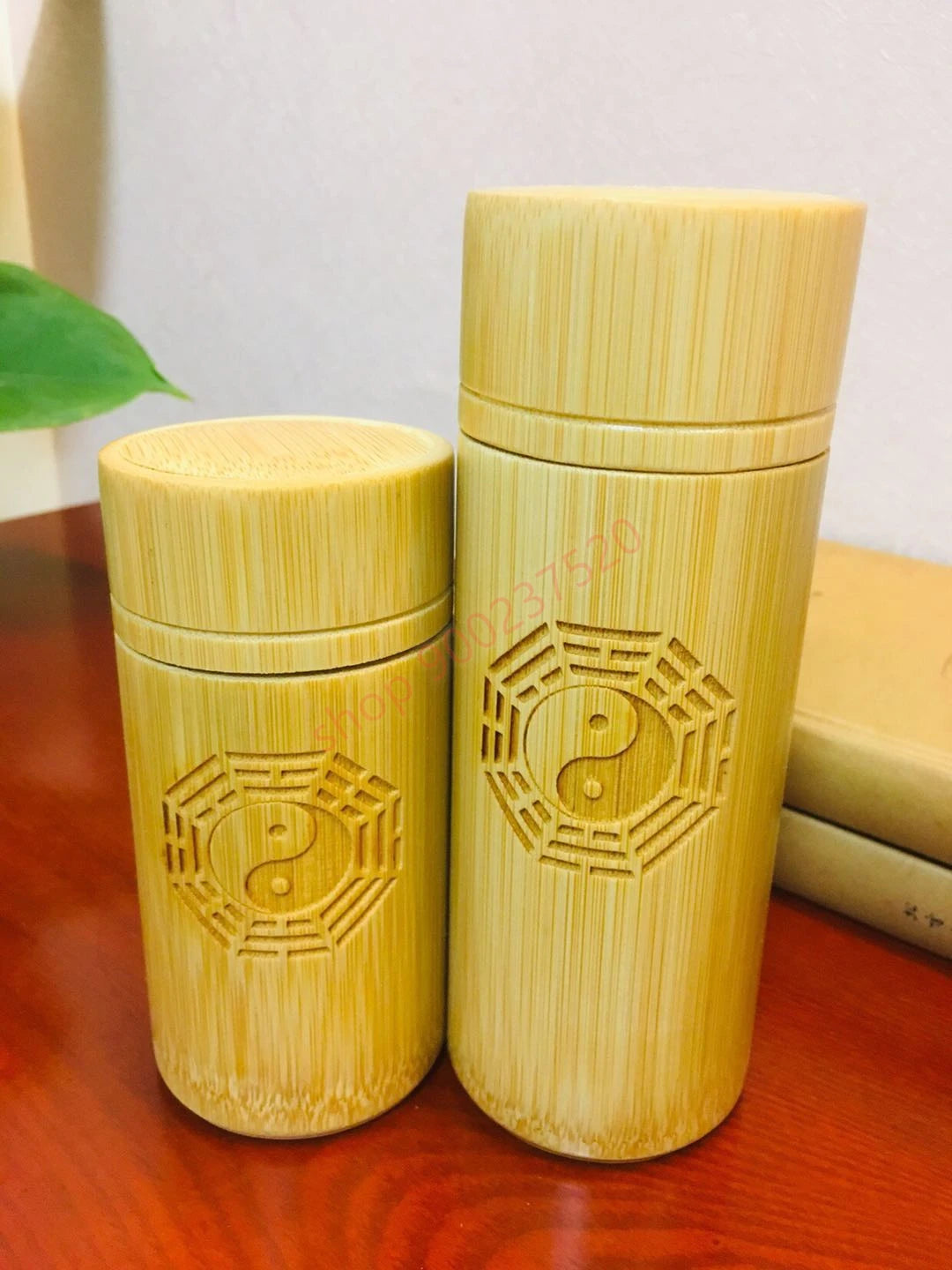 Tools for starting and shaking hexagrams, eight trigrams dice, solid wood dice cup, King Wen's copper coin, and six trigrams