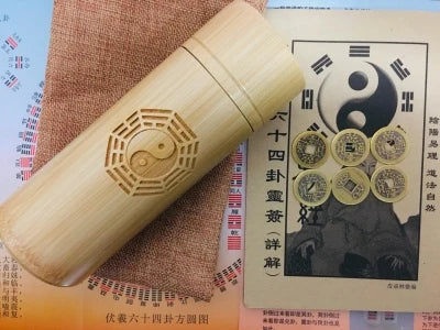 Tools for starting and shaking hexagrams, eight trigrams dice, solid wood dice cup, King Wen's copper coin, and six trigrams