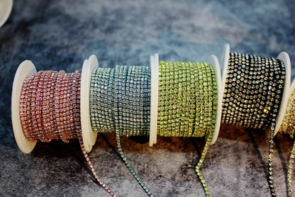 Rhinestones Chain Roll Tassel 1/10Yard Crystal Ribbon Strass Banding Sew On Gold Rhinestone Trim Strip Cup Chains For Needlework