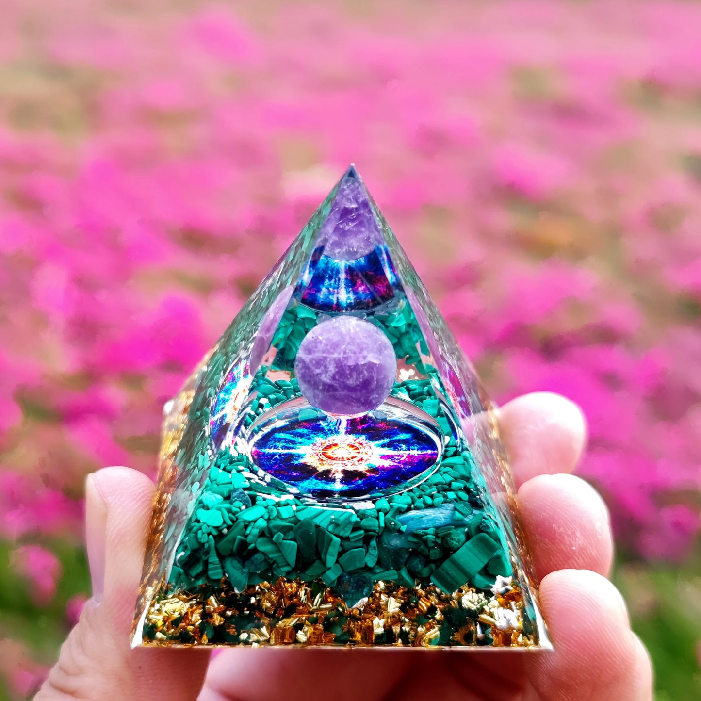 Natural stone amethyst crystalEnergy Generator Orgone Pyramid for E-Energy Protection Healing meditation orgonite crystal chakra