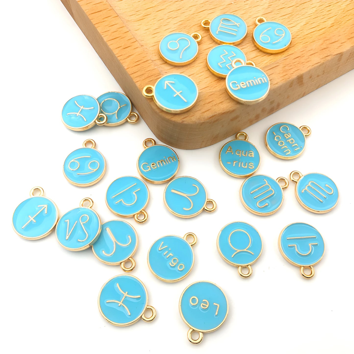 Accessoires de la série des 12 symboles du zodiaque, breloques pendentifs émaillés double face pour bracelets, colliers et boucles d'oreilles.