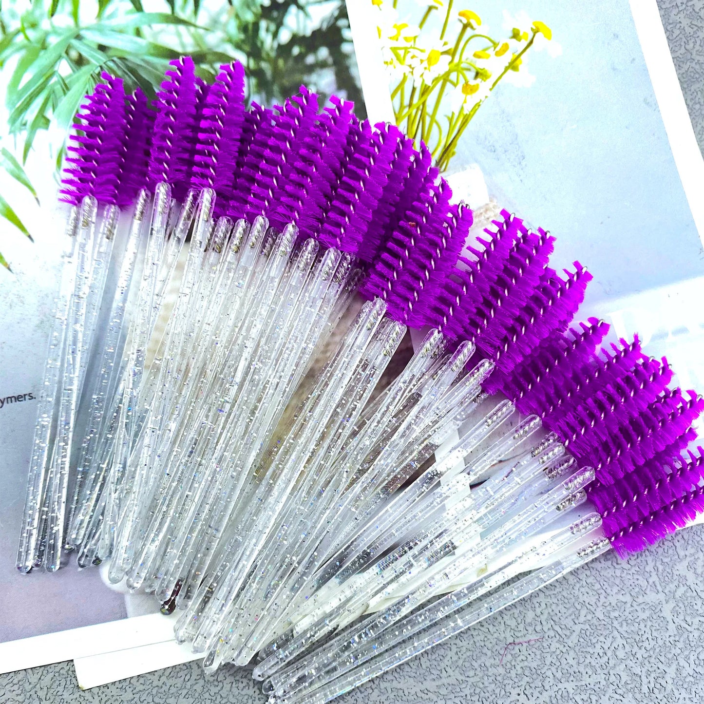 50Pcs Makeup Brushes Disposable Crystal Eyebrow Brush Diamond Handle Mascara Wand Applicator Eye Lashes Eyelash Extension Tools