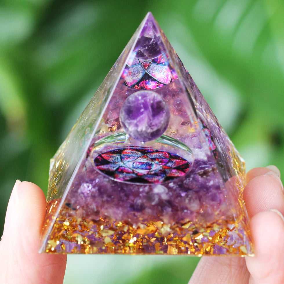 Natural stone amethyst crystalEnergy Generator Orgone Pyramid for E-Energy Protection Healing meditation orgonite crystal chakra