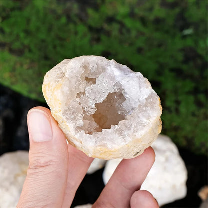 Natural Unopened Agate Geode Raw Crystals Mineral Energy Healing Rough Stones Crystal Cluster Cave Collection Specimen Gift