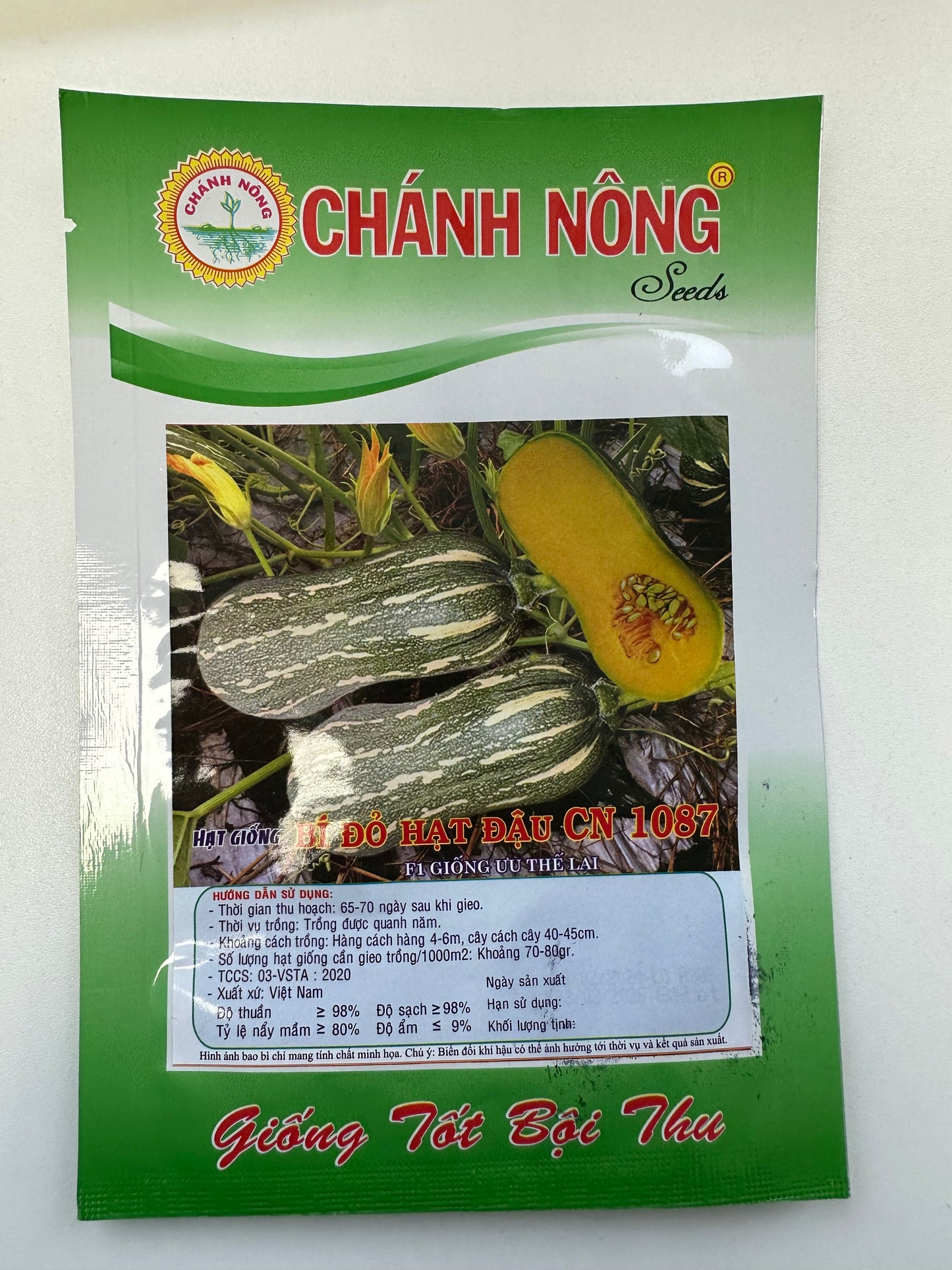 Chánh Nông – Courge F1 en forme de haricot (Bí hạt đậu trái dài CN 1087)