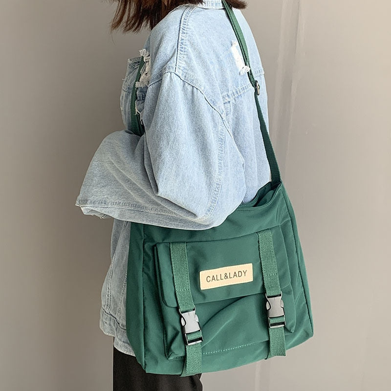 Fashion Classic Simple Messenger Bag Women&#39;s South Korea Chic Postman Bag Lady Student Nylon Waterproof Canvas Schoolbag