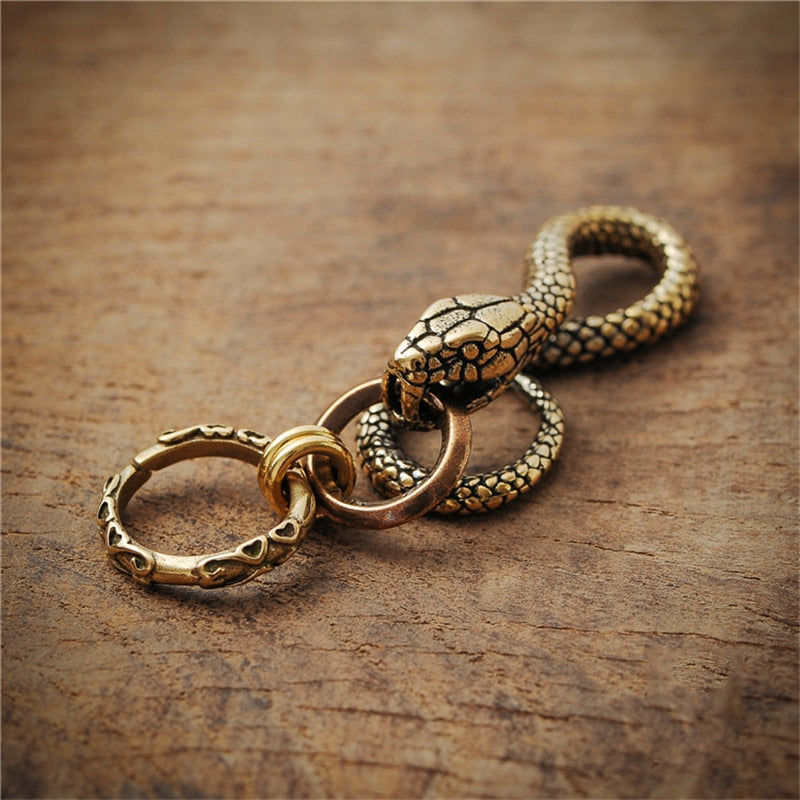 Handmade Pure Copper Zodiac Snake Keychains Pendants Vintage Brass Animal Python Waist Buckle Punk Men Women Car Key Chain Rings