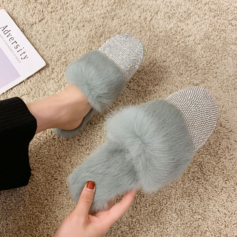 Big Size Slippers Female Ladies Designer Shoes Women Luxury 2023 Rhinestone Fur Crystal Slides Mules Slippers Furry Lady Shoes