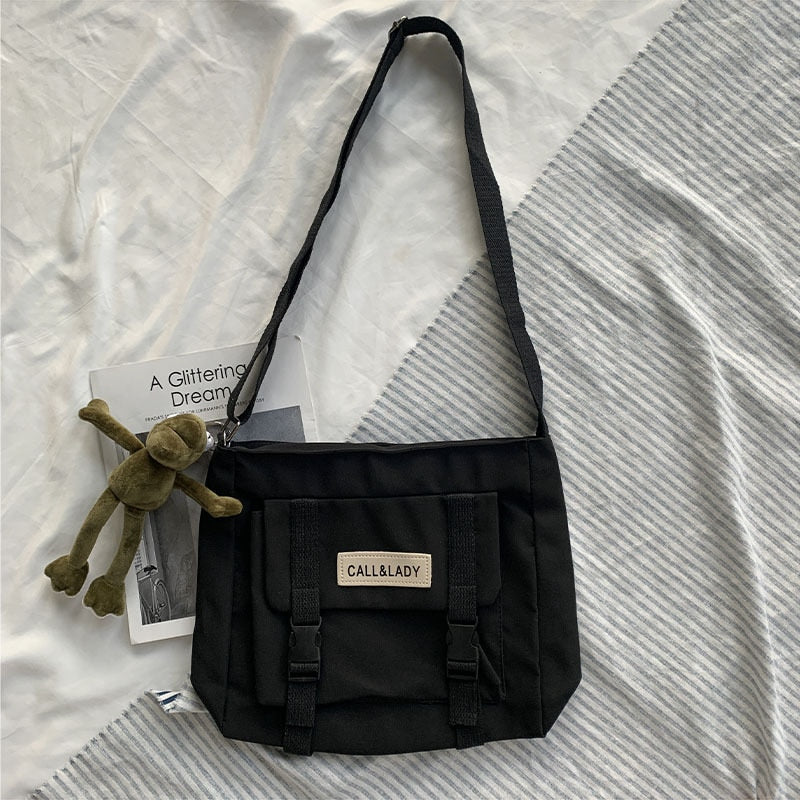 Fashion Classic Simple Messenger Bag Women&#39;s South Korea Chic Postman Bag Lady Student Nylon Waterproof Canvas Schoolbag