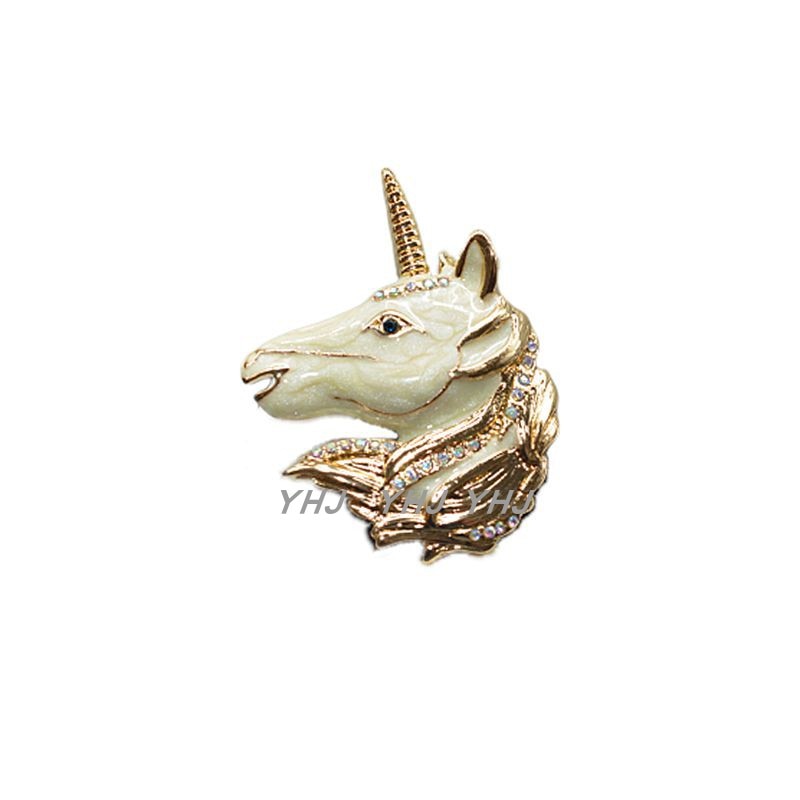 community deserve to act the role of women in Europe and America gemstone setting the horse a corsage pin antique model